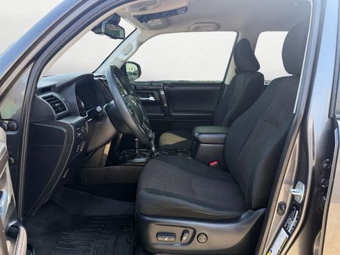 Used 2021 Toyota 4Runner TRD Off-Road AWD/4WD image 11