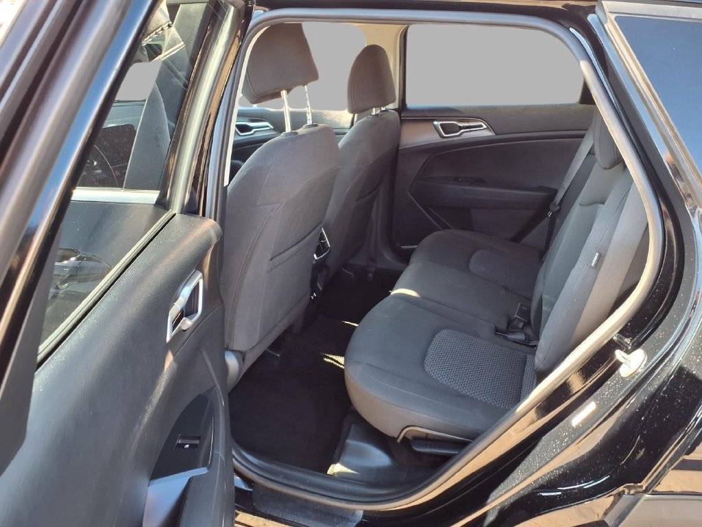 Used 2026 Kia Sportage LX FWD image 24
