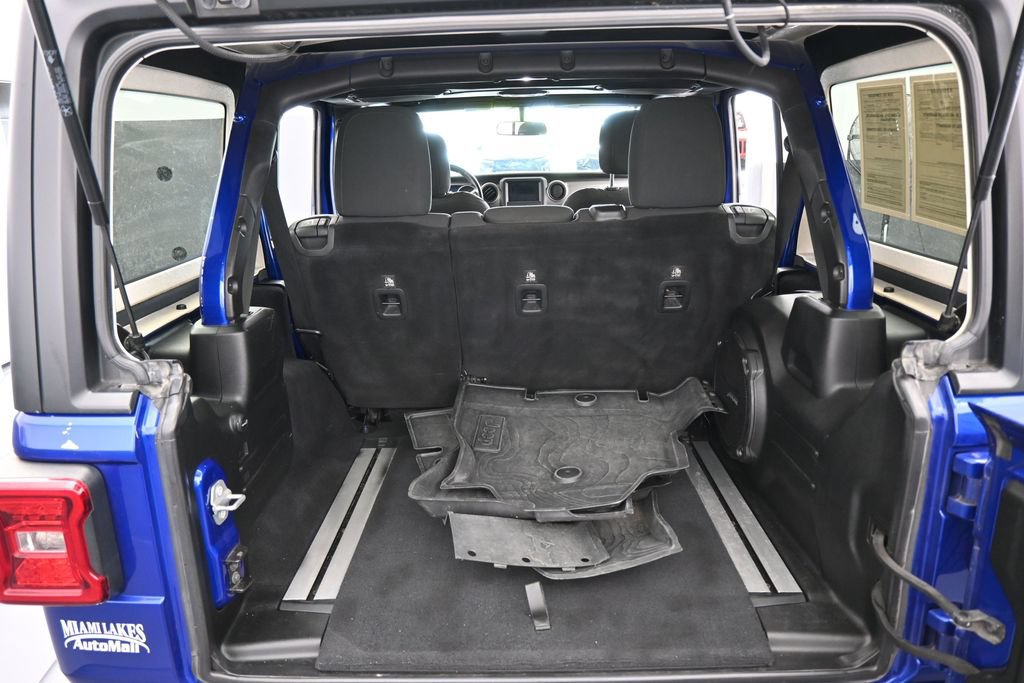 Used 2018 Jeep Wrangler Unlimited Sport S AWD/4WD image 39