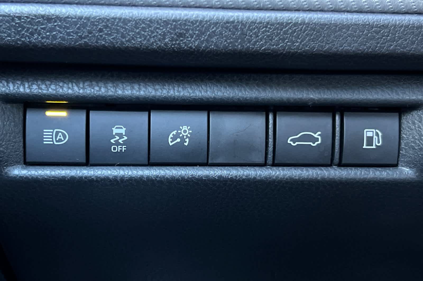 Certified 2025 Toyota Camry SE FWD image 29