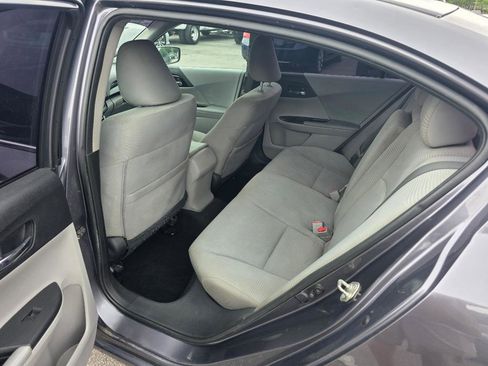 Used 2017 Honda Accord LX image 7