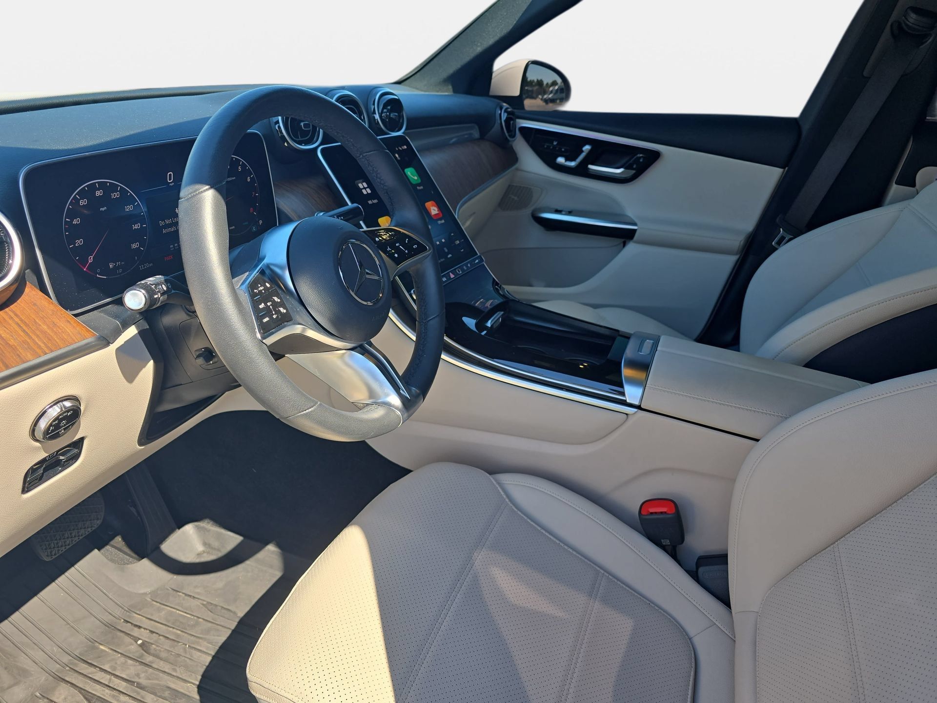 Certified 2026 Mercedes-Benz GLC 300 4MATIC image 16