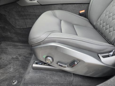 New 2025 Volvo XC90 T8 Core w/ Protection Package image 26