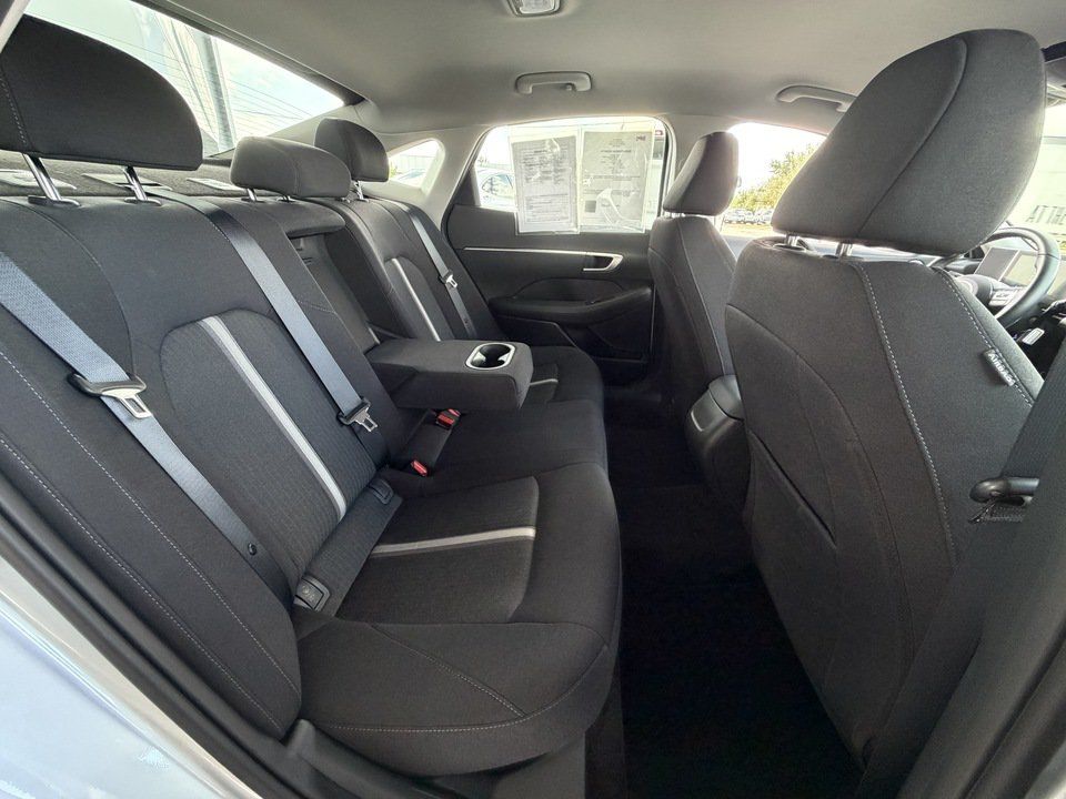Used 2026 Hyundai Sonata SEL FWD image 23