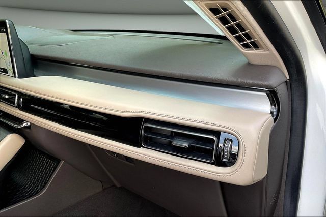 Used 2021 Lincoln Aviator 2WD image 29