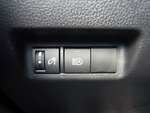 Used 2022 Toyota RAV4 LE image 20