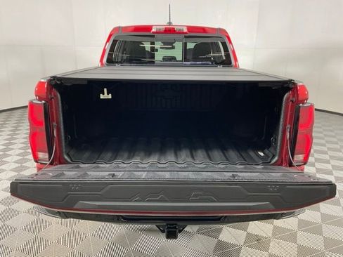 Used 2025 Chevrolet Colorado Z71 w/ Technology Package image 39