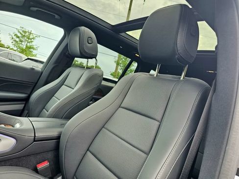 Certified 2025 Mercedes-Benz GLS 450 4MATIC image 19