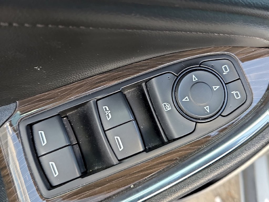 Used 2024 Chevrolet Malibu LT FWD image 13