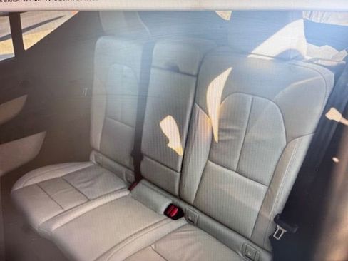 Used 2023 Volvo XC40 B5 Plus w/ Protection Package Premier AWD/4WD image 6