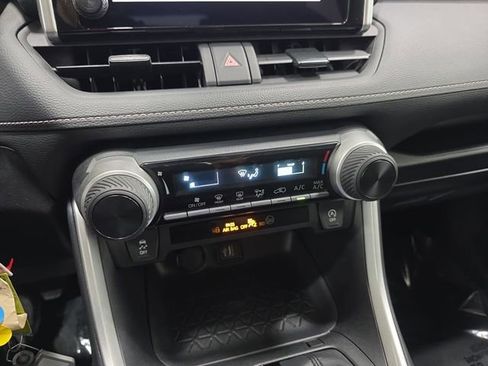 Certified 2024 Toyota RAV4 LE FWD image 21