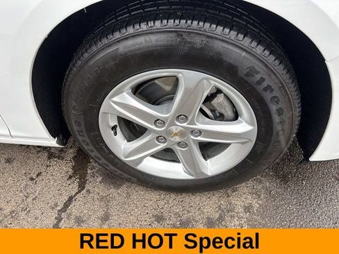 Used 2024 Chevrolet Malibu LS w/ Driver Confidence Package FWD image 39