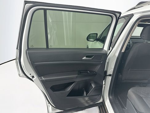 Used 2018 Volkswagen Atlas S image 24