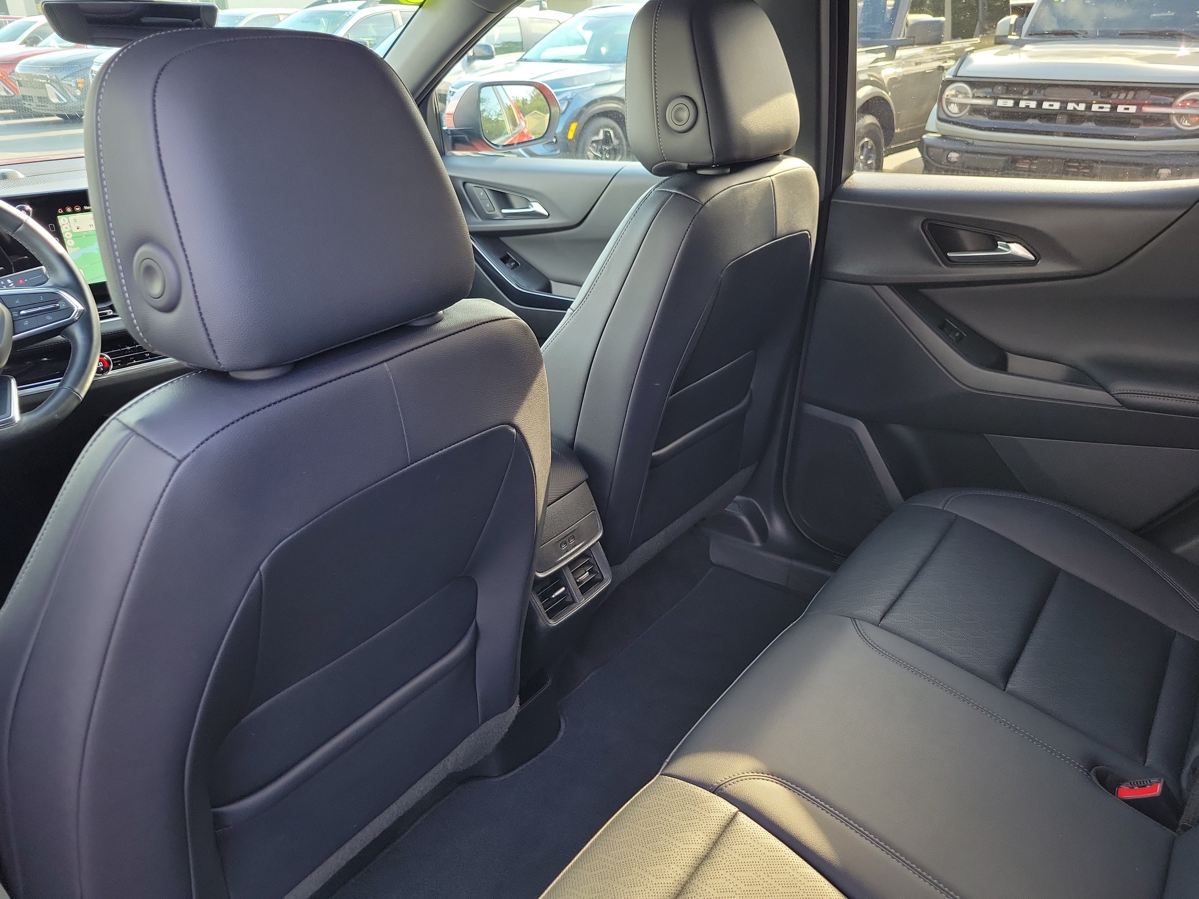 Used 2025 Chevrolet Equinox LT w/ Convenience Package II FWD image 21