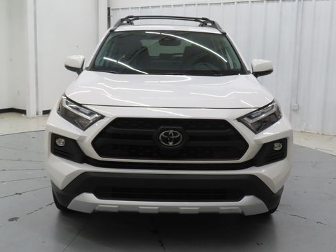 Used 2024 Toyota RAV4 Adventure w/ Convenience Package AWD/4WD image 9
