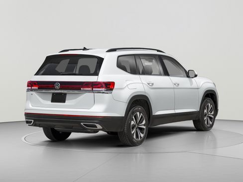 Used 2025 Volkswagen Atlas SE FWD image 2