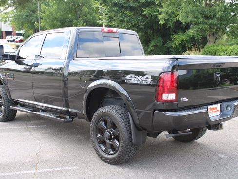 Used 2018 RAM 2500 Laramie w/ Sport Appearance Group AWD/4WD image 8