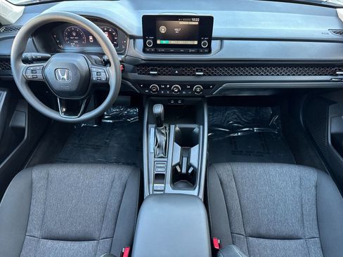 Used 2025 Honda Accord SE image 10