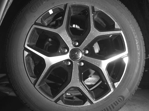 Used 2025 Jeep Compass Limited image 14