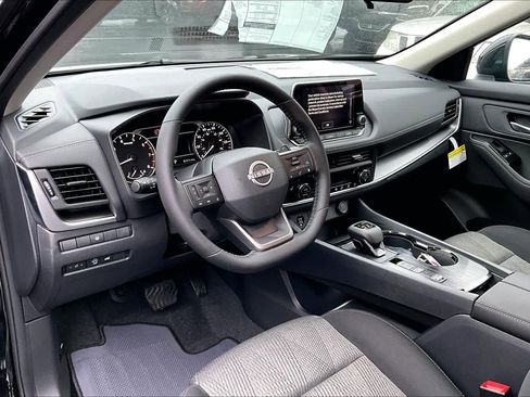 New 2026 Nissan Rogue SV image 8