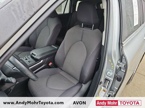 Used 2023 Toyota Highlander LE image 10