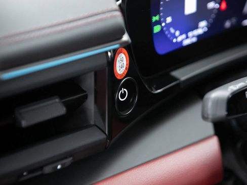 Certified 2025 Porsche Macan 4S Electric image 20