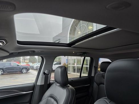 Certified 2024 Jeep Grand Cherokee Limited 4xe w/ Luxury Tech Group II image 9