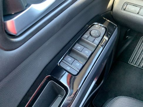 New 2026 Nissan Pathfinder SL image 19