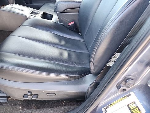 Used 2014 Subaru Outback 2.5i Limited w/ Moonroof Package image 13