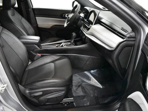 Used 2023 Jeep Compass Limited w/ Sun and Sound Group image 14