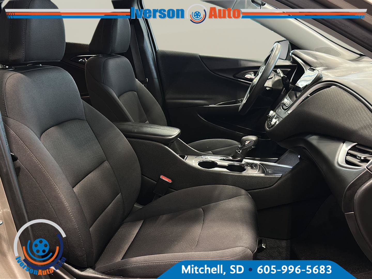 Used 2025 Chevrolet Malibu LT FWD image 31