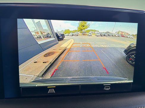 Used 2024 Chevrolet Tahoe Premier AWD/4WD image 26