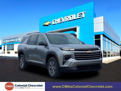 New 2026 Chevrolet Traverse LT w/ Driver Confidence Package image 1