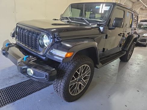 Used 2024 Jeep Wrangler High Altitude AWD/4WD image 15