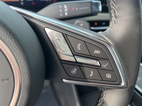 New 2025 Buick Enclave Preferred w/ Power Package image 18