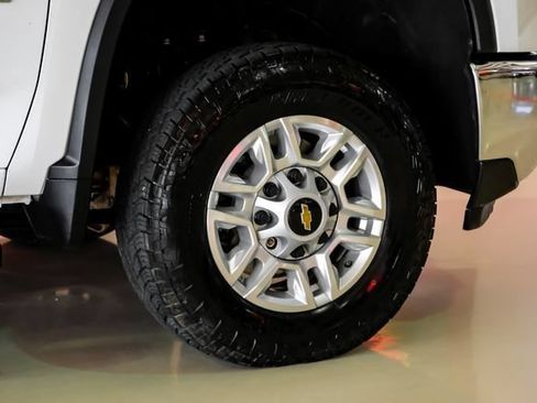 Used 2025 Chevrolet Silverado 2500 LT w/ Convenience Package AWD/4WD image 51