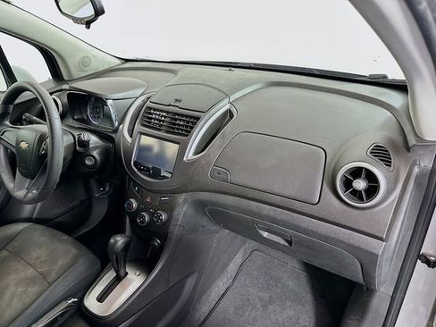 Used 2016 Chevrolet Trax LS FWD image 27