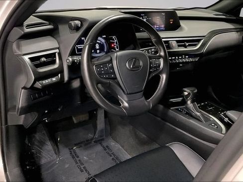 Used 2019 Lexus UX 250h w/ Accessory Package 2 AWD/4WD image 14