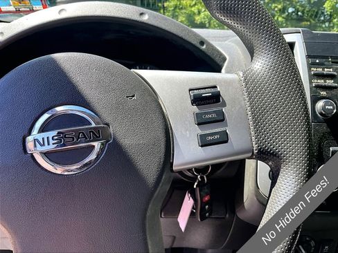 Used 2013 Nissan Frontier SV AWD/4WD image 17