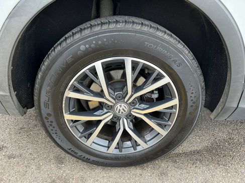 Used 2020 Volkswagen Tiguan S FWD image 11