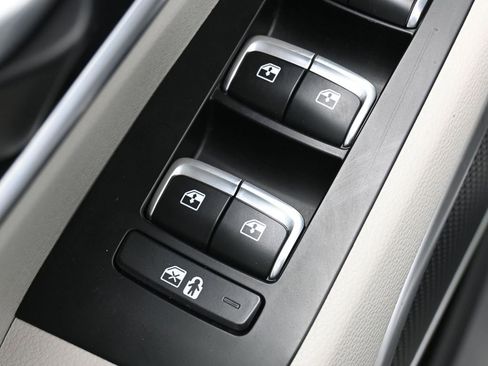 Used 2023 Kia Telluride EX image 13