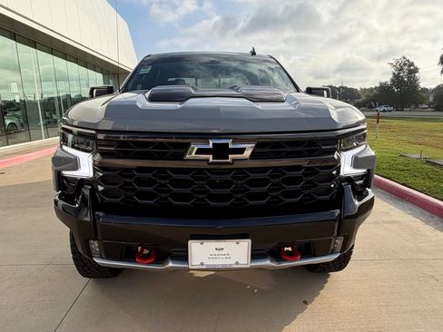 Used 2024 Chevrolet Silverado 1500 ZR2 w/ Technology Package AWD/4WD image 11