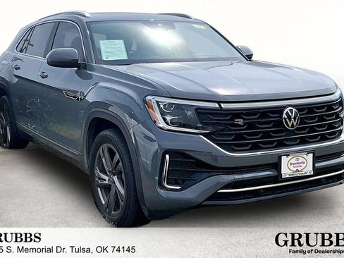 Used 2024 Volkswagen Atlas Cross Sport SEL R-Line AWD/4WD image 1