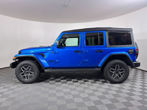 New 2025 Jeep Wrangler Sahara image 33