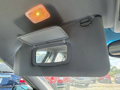 Used 2004 Acura TL FWD image 25