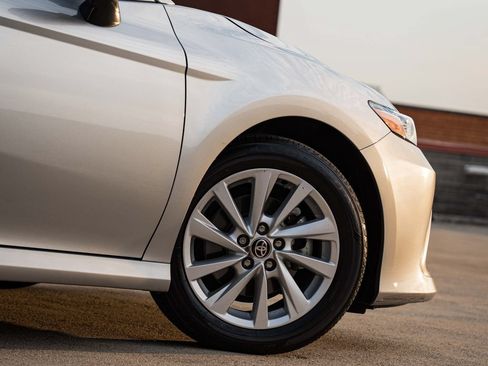 Used 2024 Toyota Camry LE FWD image 7