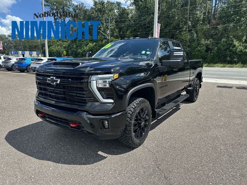Used 2026 Chevrolet Silverado 2500 LT w/ Trail Boss Package AWD/4WD image 1