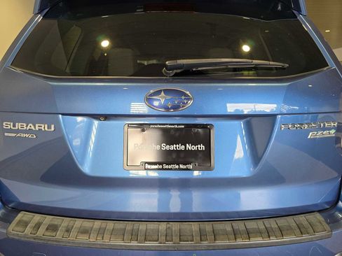 Used 2017 Subaru Forester 2.5i Premium w/ All-Weather Package image 13