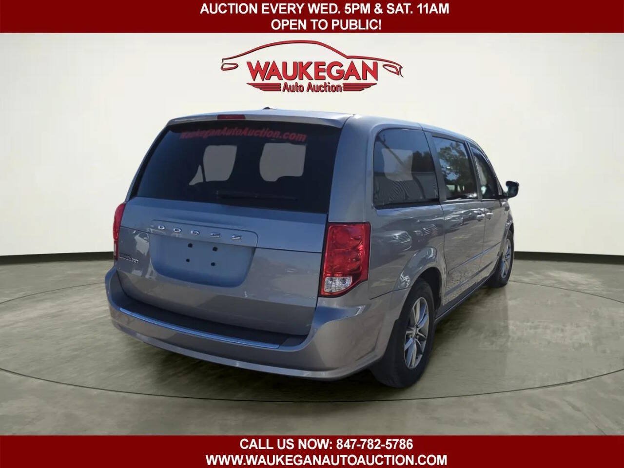 Used 2014 Dodge Grand Caravan SE FWD image 4