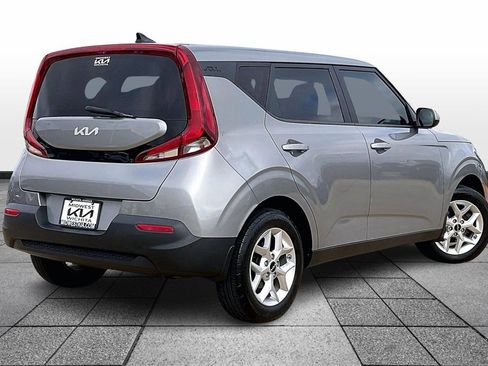 Certified 2022 Kia Soul LX w/ Technology Package image 12